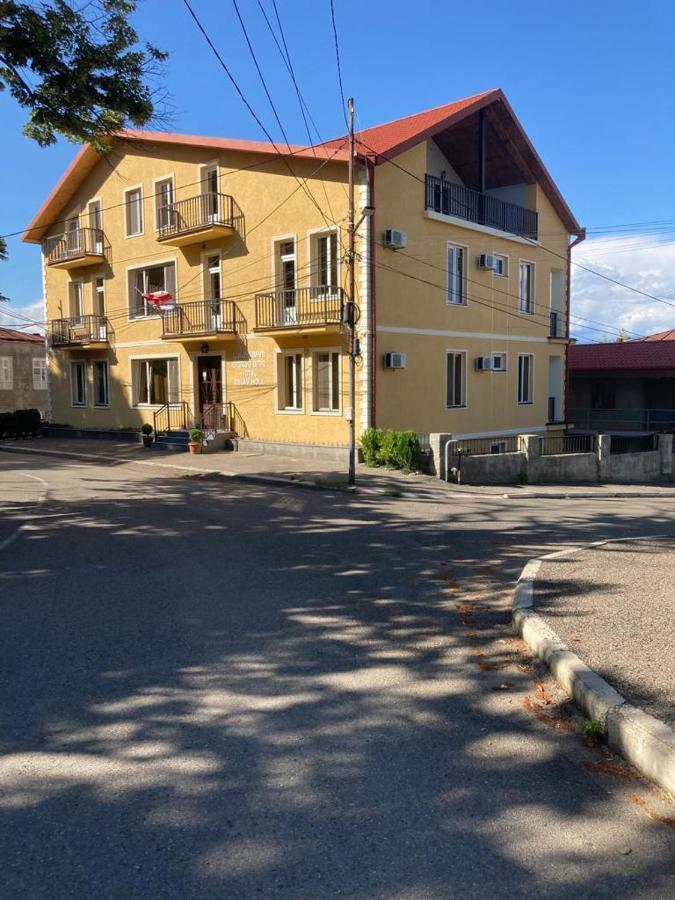 Готель Telav Holl Телаві Екстер'єр фото